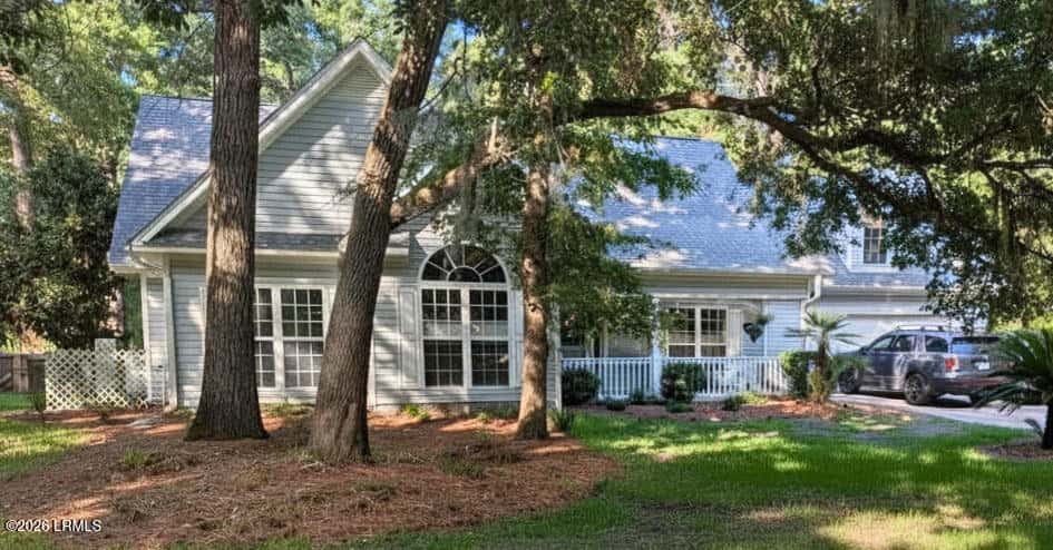 77 James F Byrnes Street, Beaufort, SC 29907 — photo 2 of 24