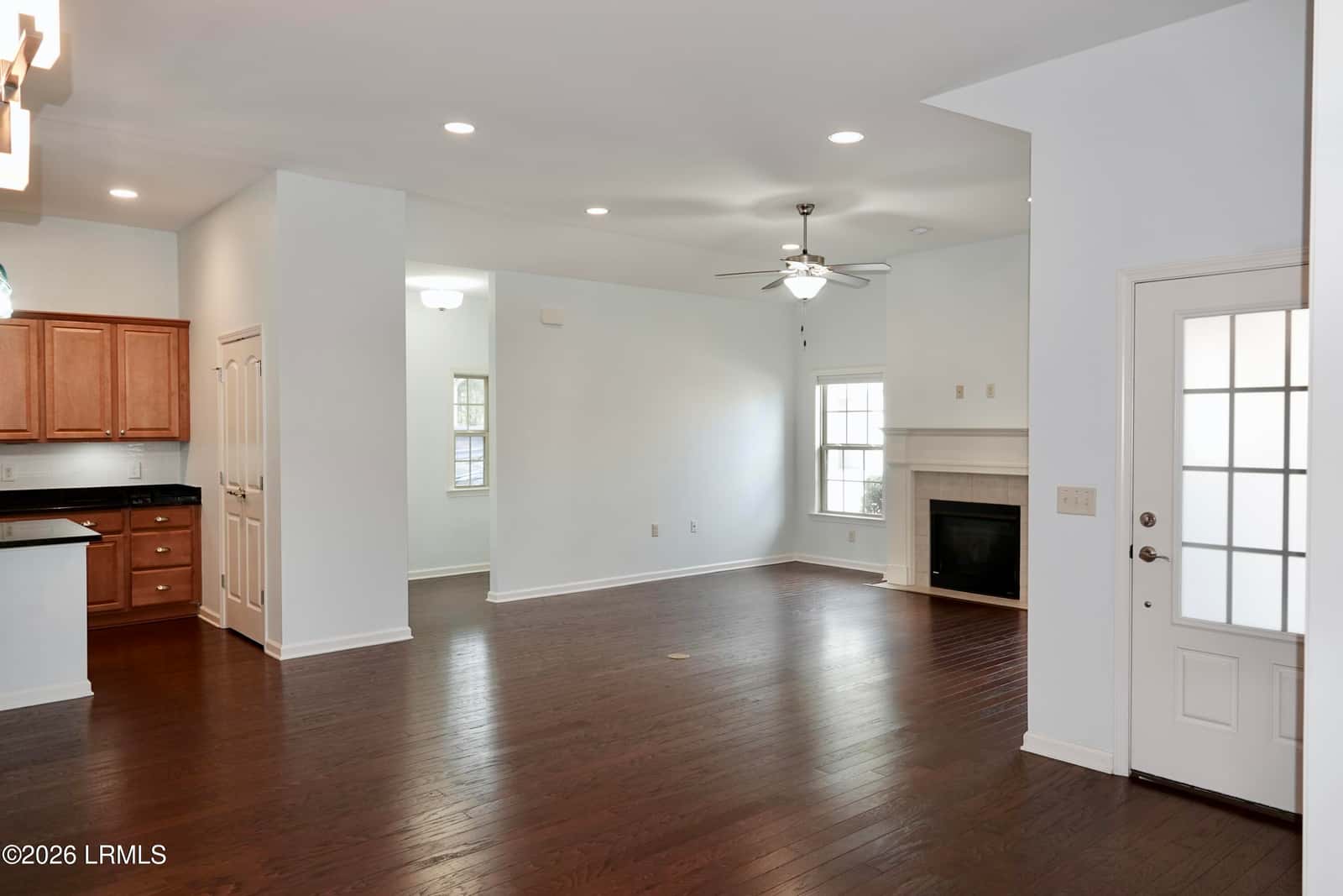 910 Abbey Glen Way, Hardeeville, SC 29927 — photo 10 of 39