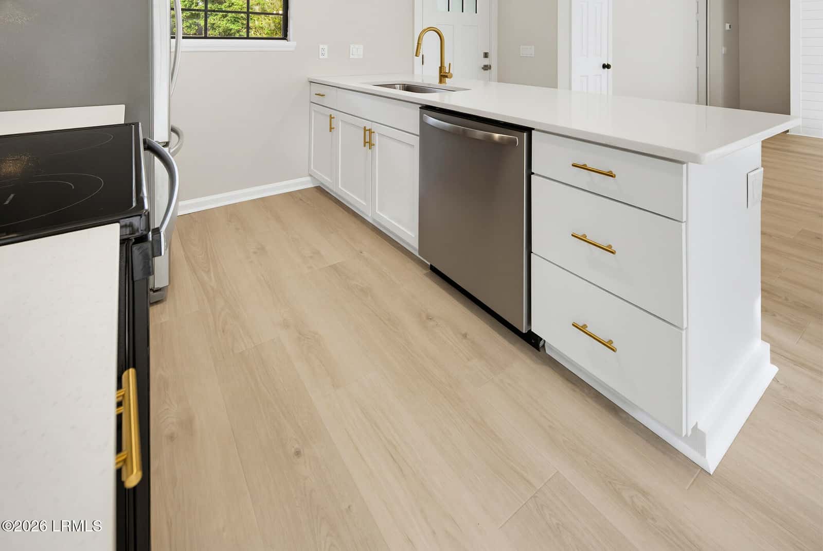 206 Middle Road, Beaufort, SC 29907 — photo 13 of 34