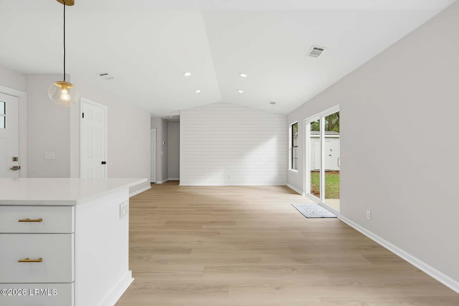 206 Middle Road, Beaufort, SC 29907 — photo 10 of 34