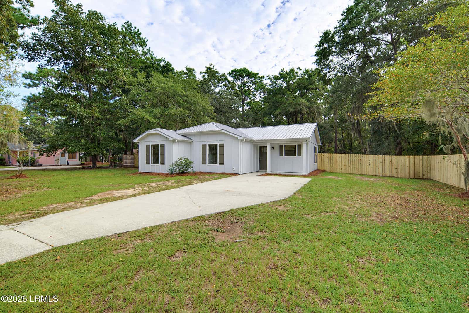 206 Middle Road, Beaufort, SC 29907 — photo 3 of 34
