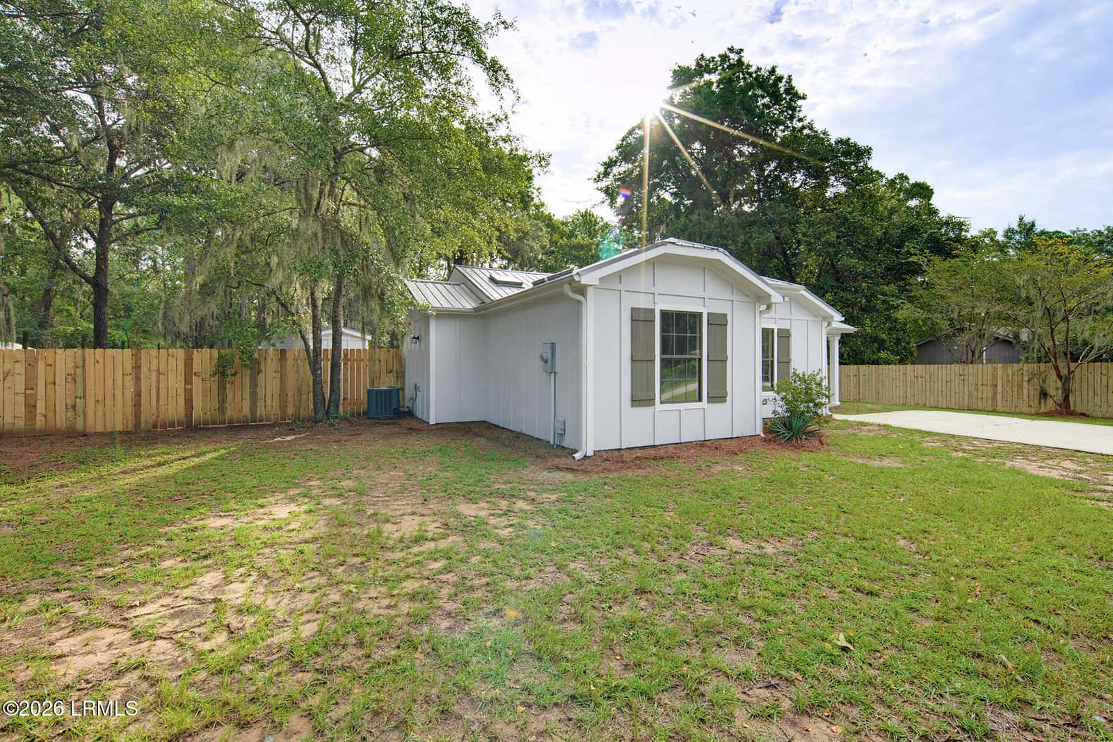 206 Middle Road, Beaufort, SC 29907 — photo 5 of 34