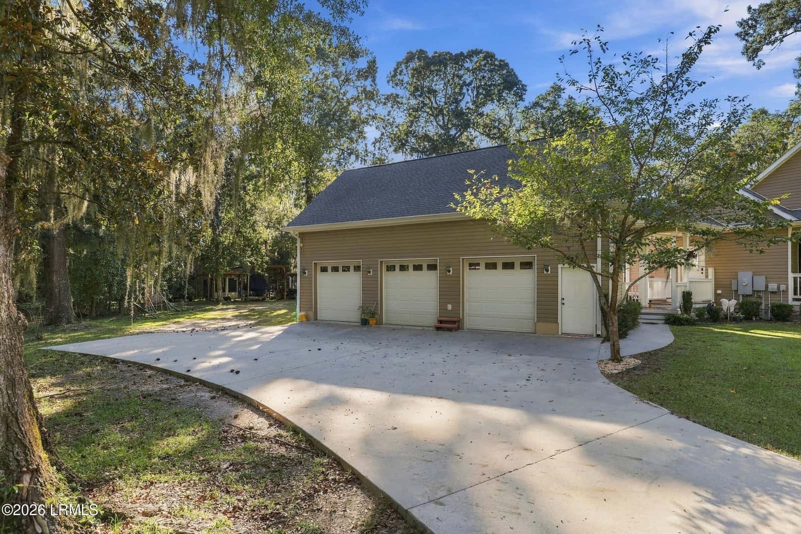 934 Oakwood Drive, Hardeeville, SC 29927 — photo 5 of 54