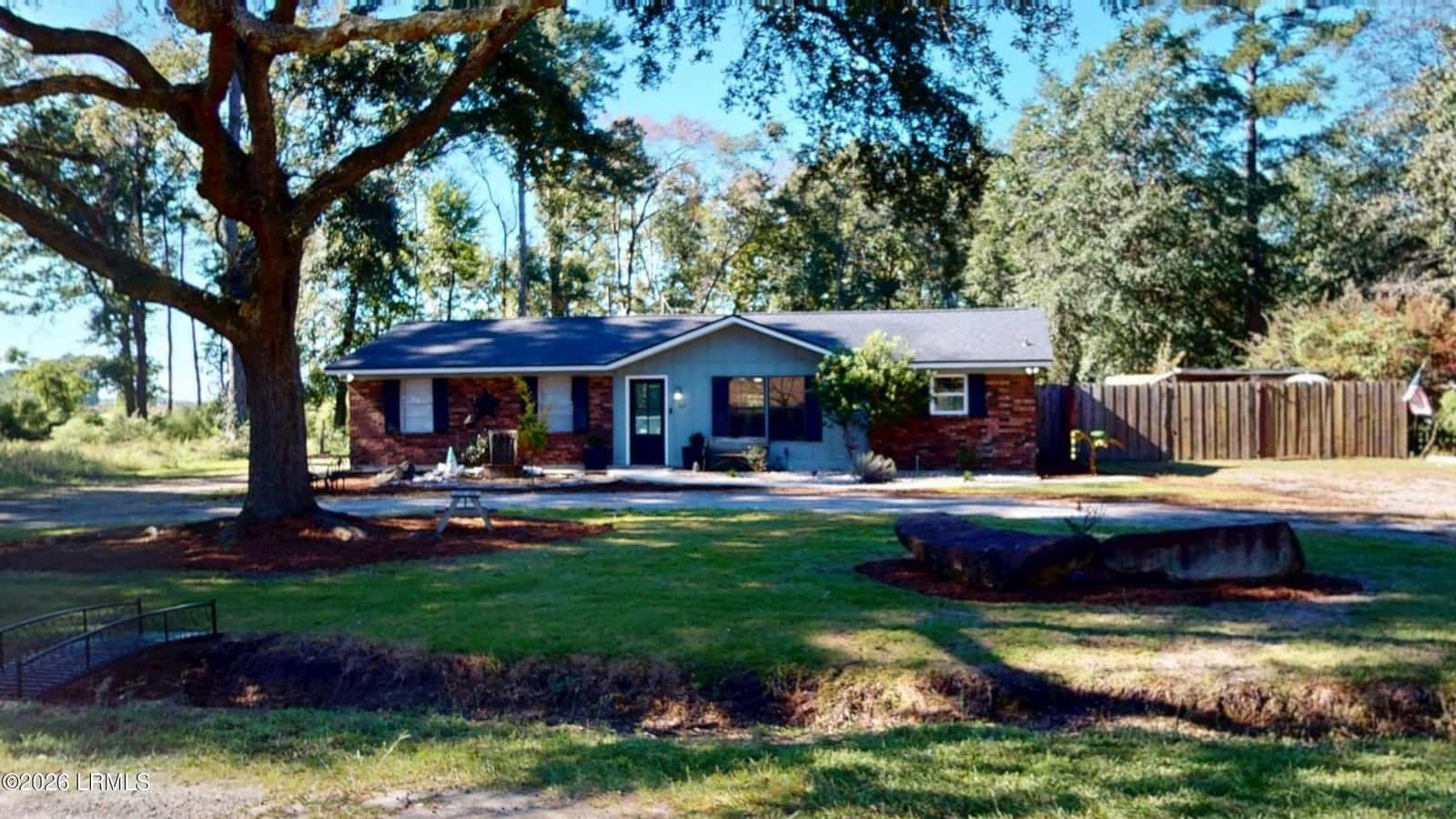 162 Dove Street, Ridgeland, SC 29936 — photo 1 of 21