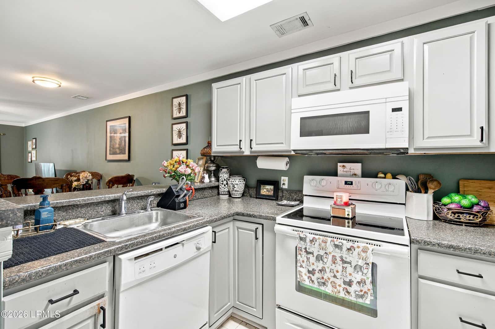 2304 Pine S 12, Beaufort, SC 29902 — photo 8 of 23
