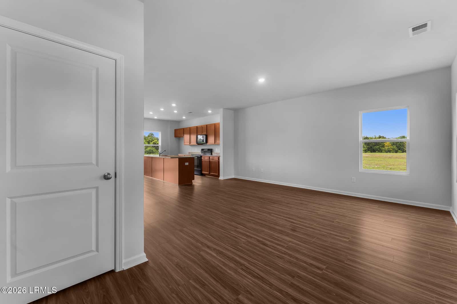 358 Aviation Drive, Ridgeland, SC 29936 — photo 5 of 41