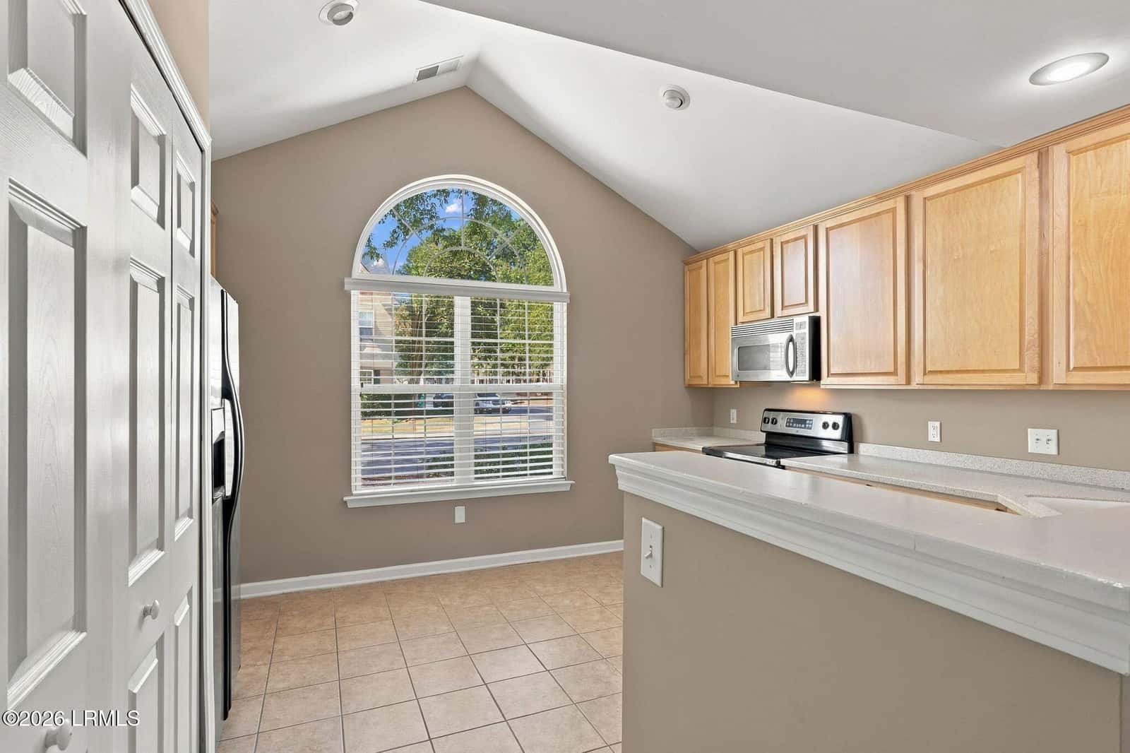 327 Cross Road, Bluffton, SC 29910 — photo 6 of 26