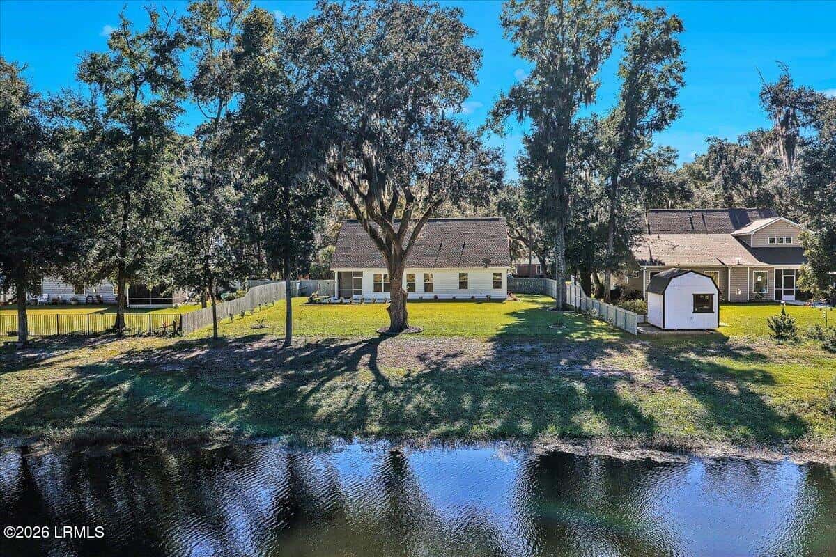 37 Fairfield Road, Beaufort, SC 29907 — photo 6 of 39
