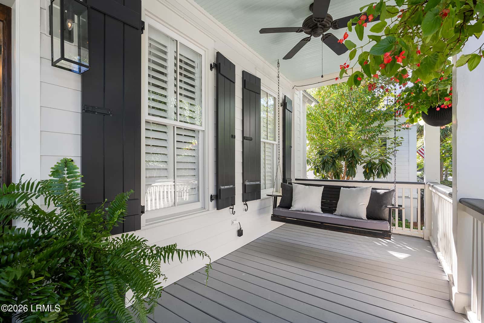 28 Park Way, Beaufort, SC 29907 — photo 9 of 96