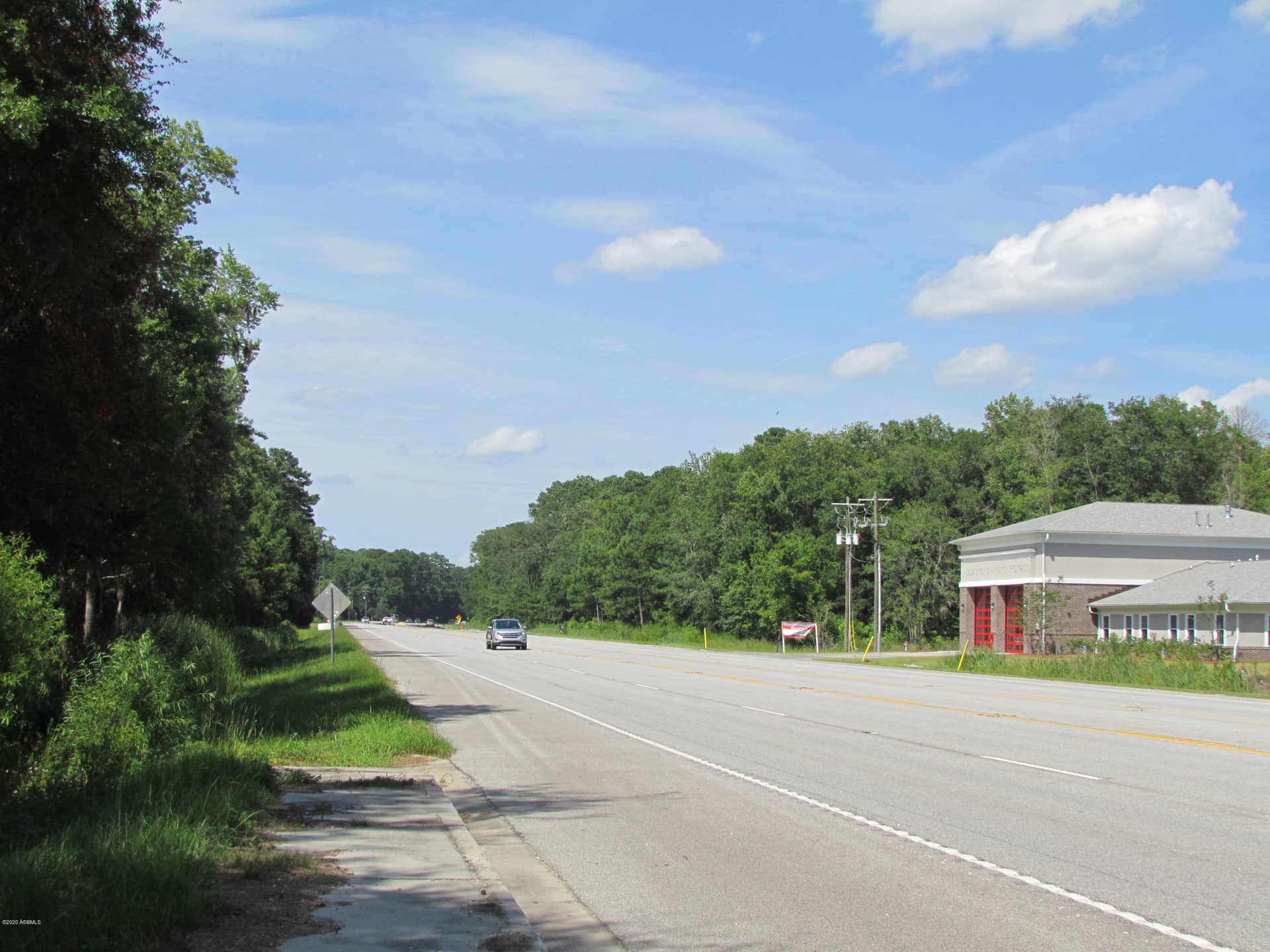 590 Robert Smalls Parkway, Beaufort, SC 29906 — photo 5 of 7