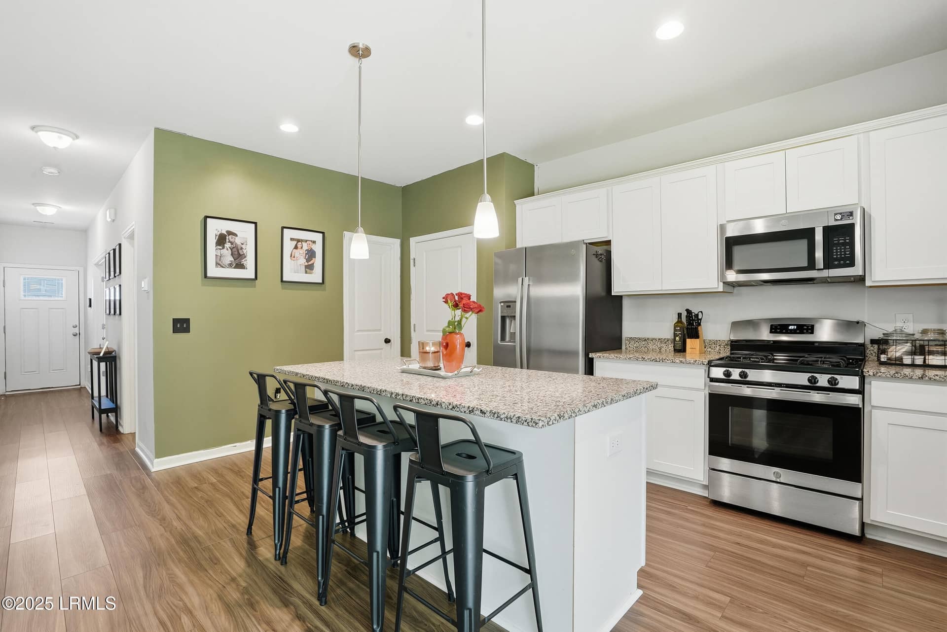 147 Chestnut Street, Beaufort, SC 29906 — photo 8 of 40