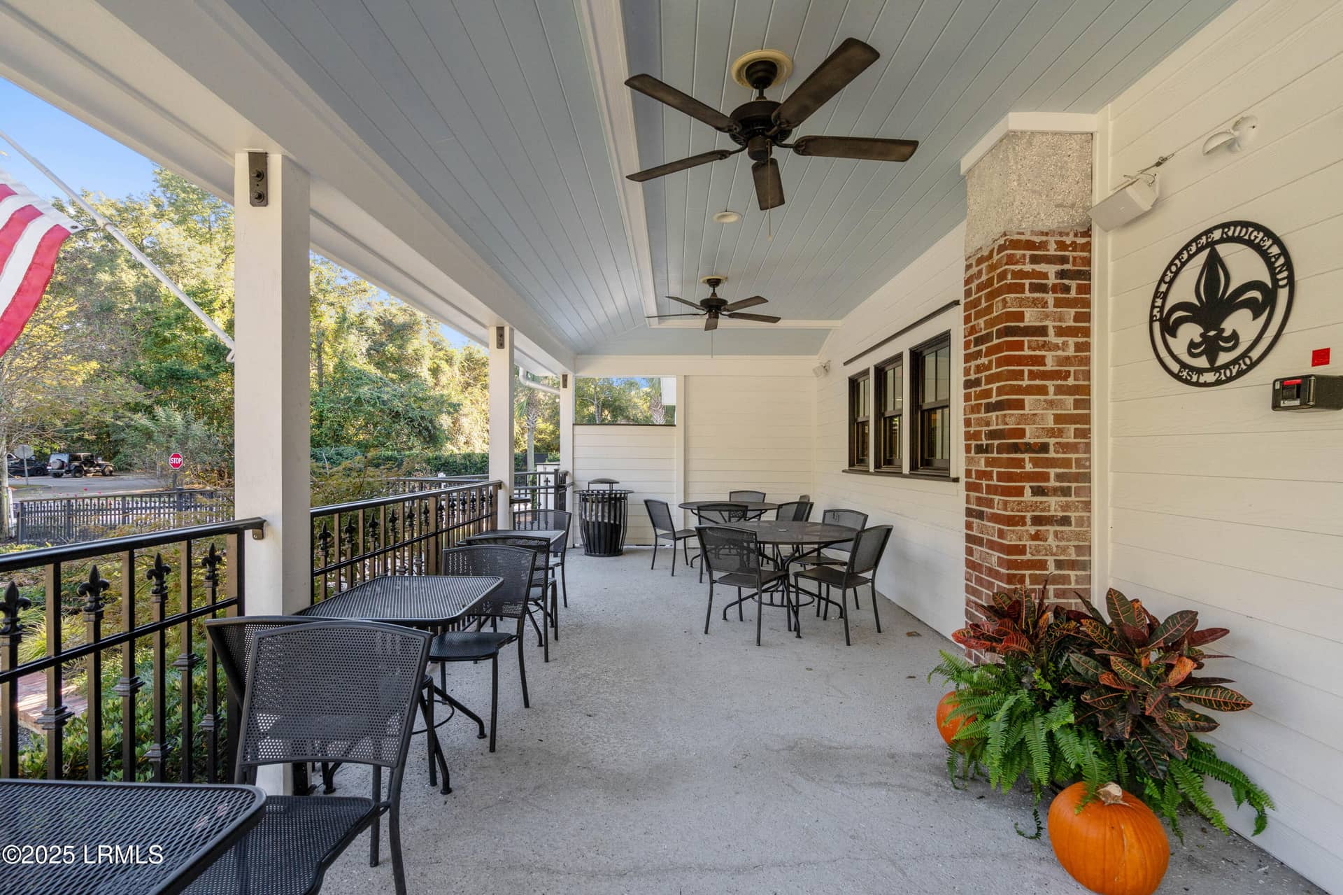 8026 E Main Street, Ridgeland, SC 29936 — photo 13 of 65