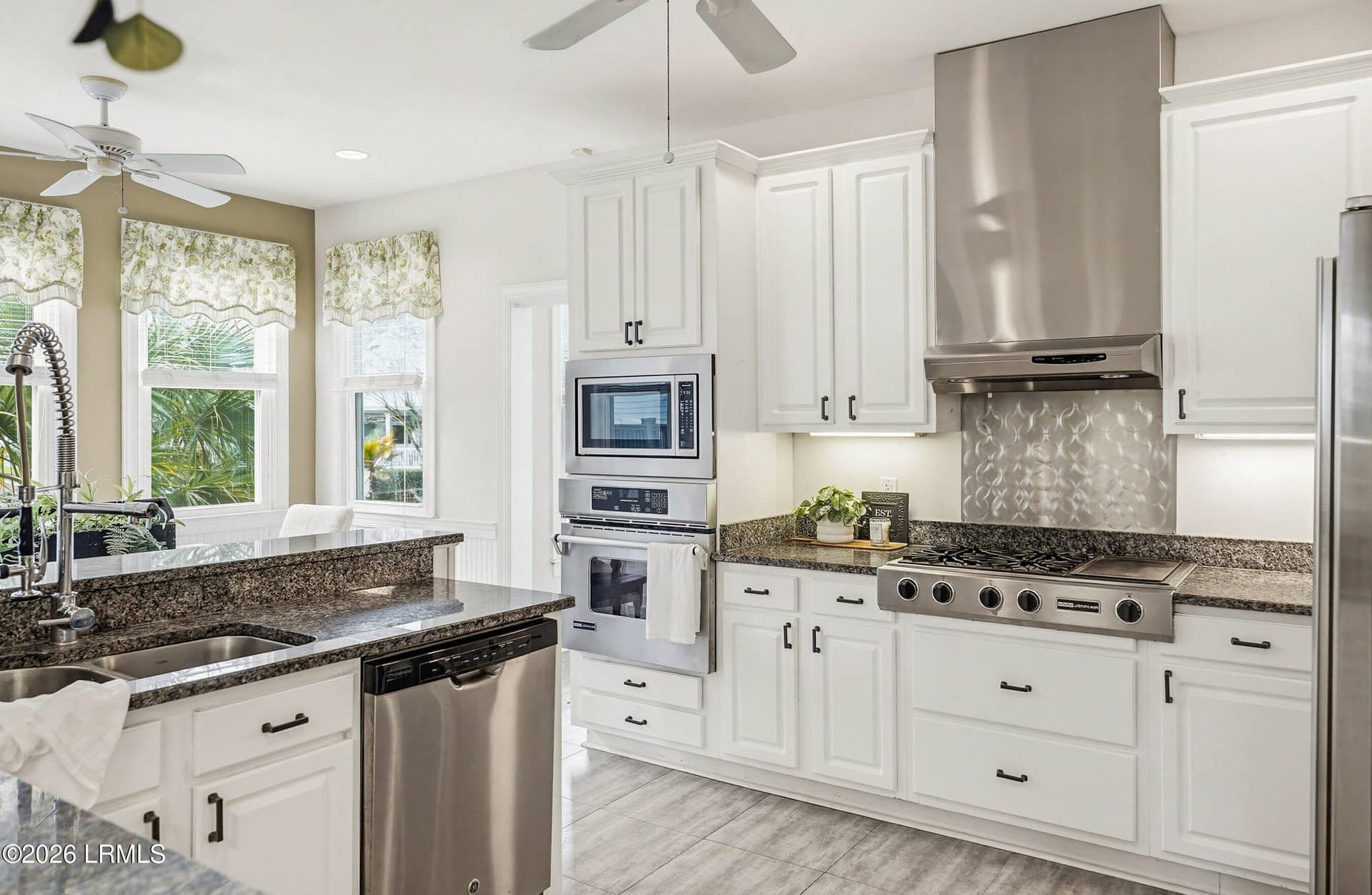 25 Petigru Drive, Beaufort, SC 29902 — photo 15 of 50