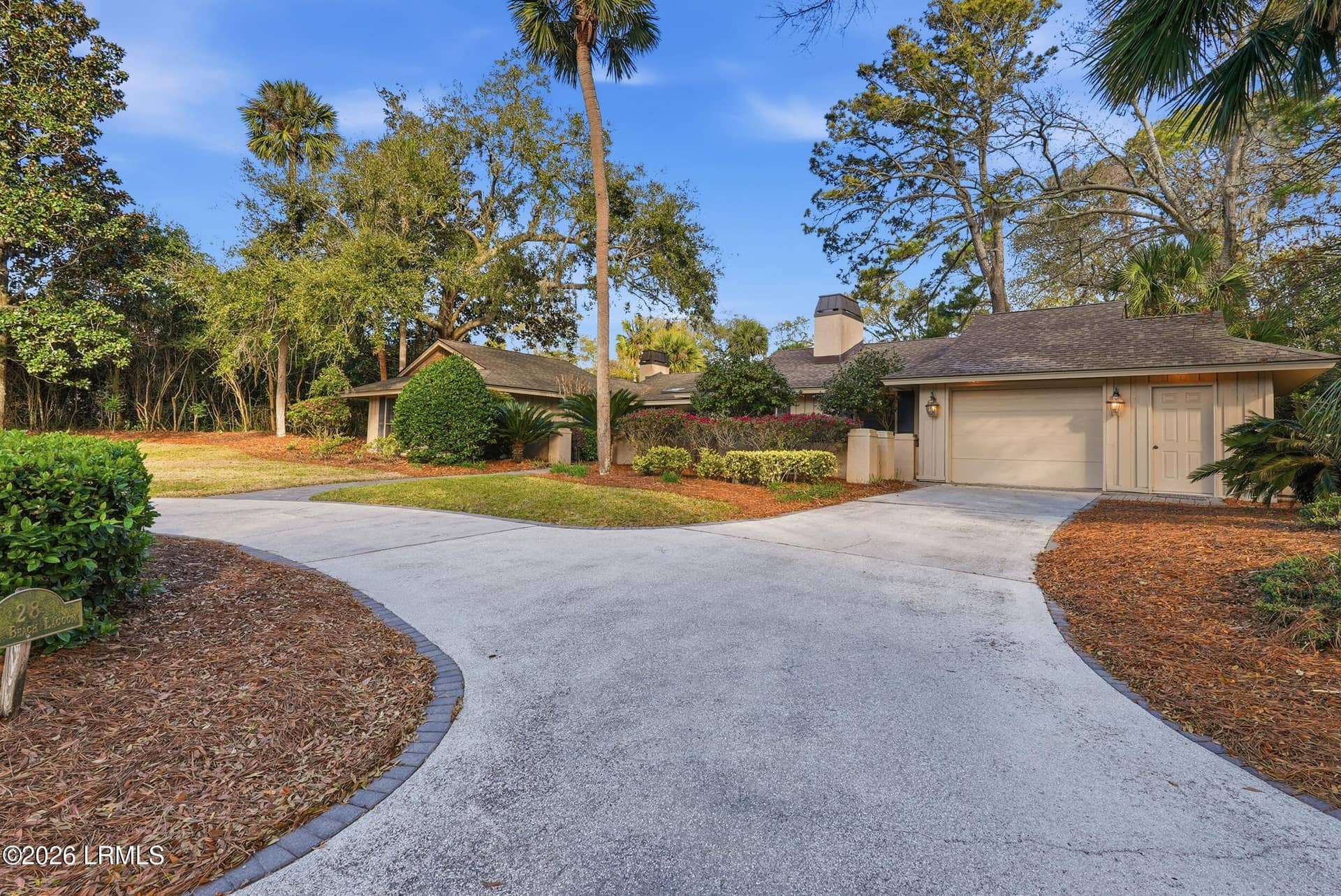 28 W Beach Lagoon Road, Hilton Head Island, SC 29928 — photo 5 of 83