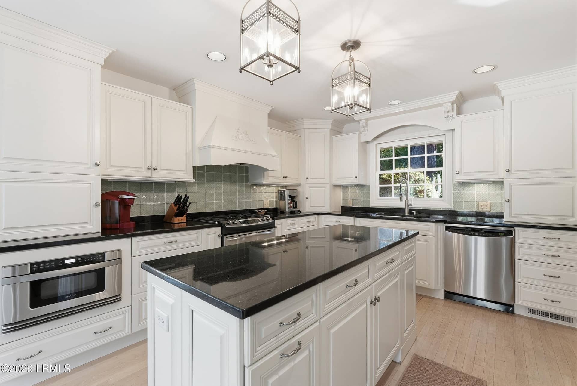 28 W Beach Lagoon Road, Hilton Head Island, SC 29928 — photo 23 of 83