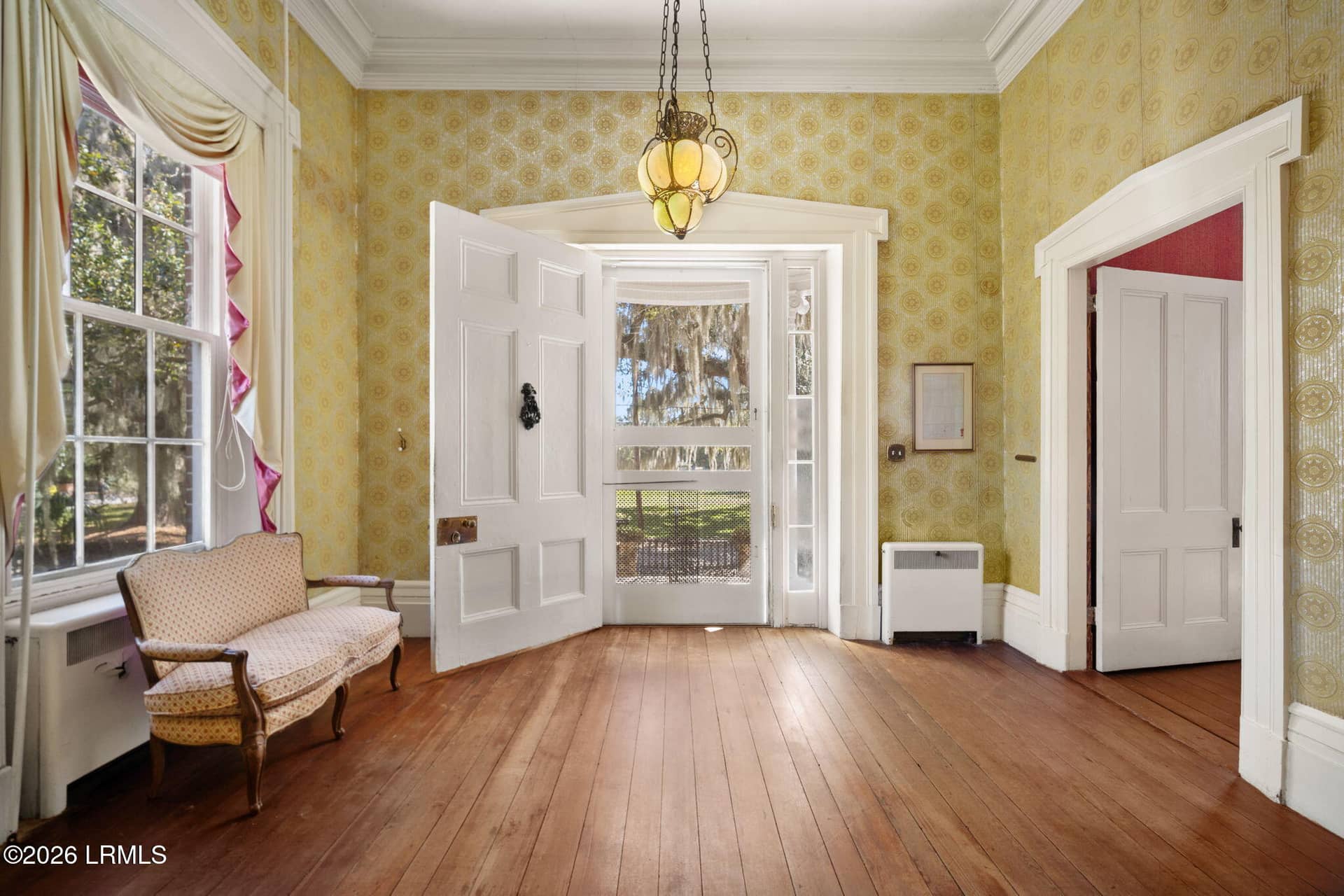 604 Pinckney Street, Beaufort, SC 29902 — photo 10 of 54
