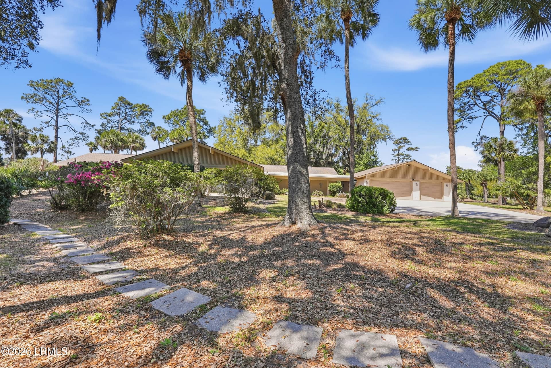 34 N Live Oak Road, Hilton Head Island, SC 29928 — photo 4 of 72