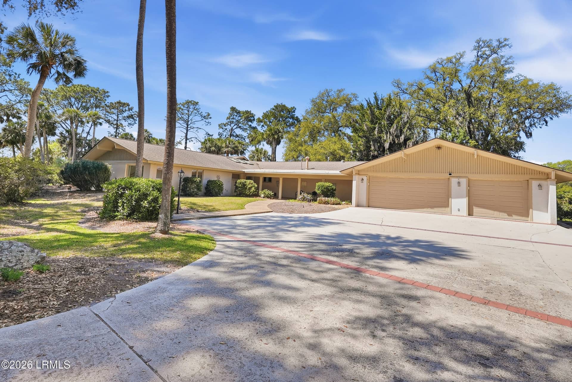 34 N Live Oak Road, Hilton Head Island, SC 29928 — photo 2 of 72