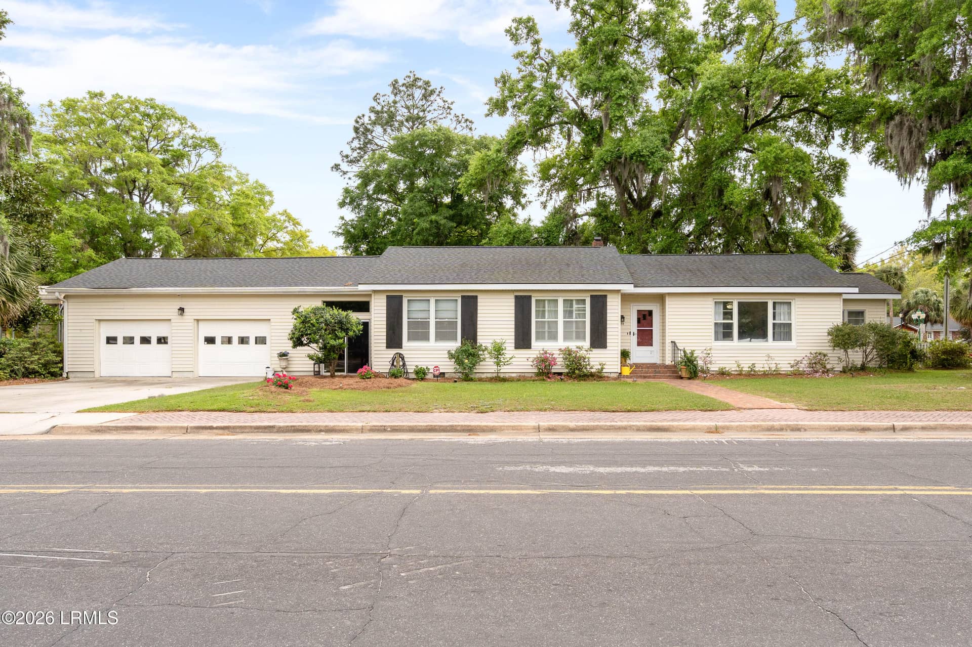 544 Third Avenue, Ridgeland, SC 29936 — photo 2 of 24