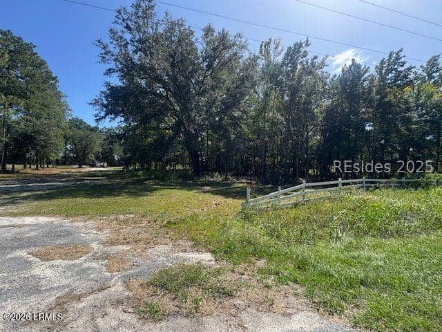7352 Grays Highway, Ridgeland, SC 29936 — photo 3 of 6