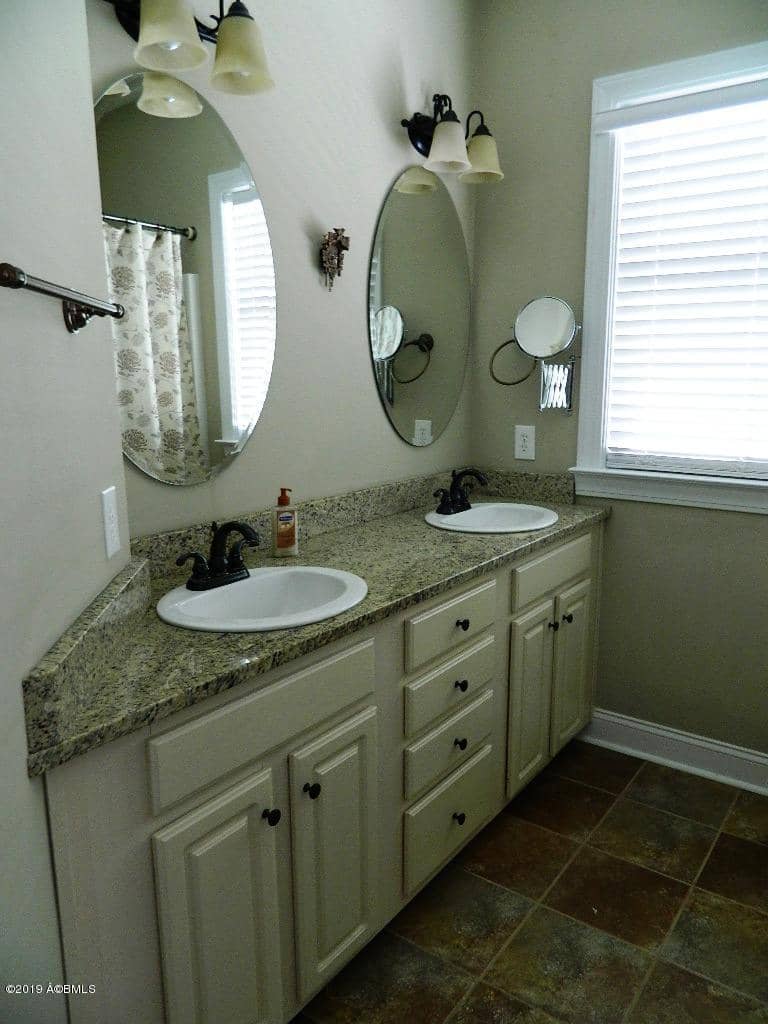 905 12th Street, Port Royal, SC 29935 — photo 13 of 31