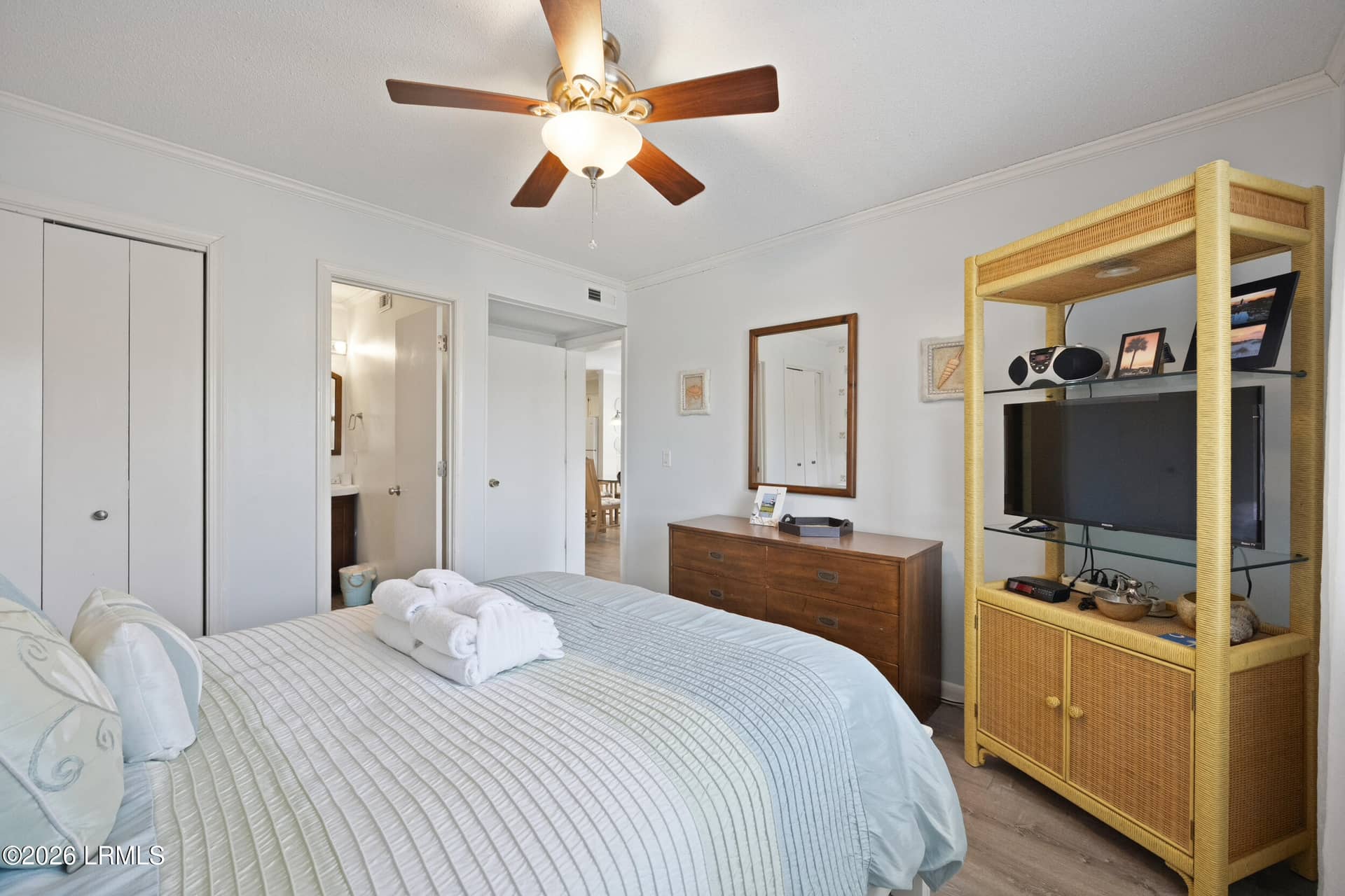 40 Folly Field Road E24, Hilton Head Island, SC 29928 — photo 18 of 42