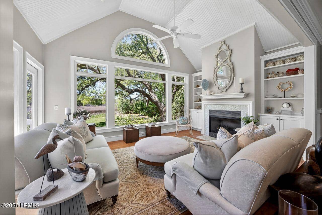 111 Fort Walker Drive, Hilton Head Island, SC 29928 — photo 14 of 51