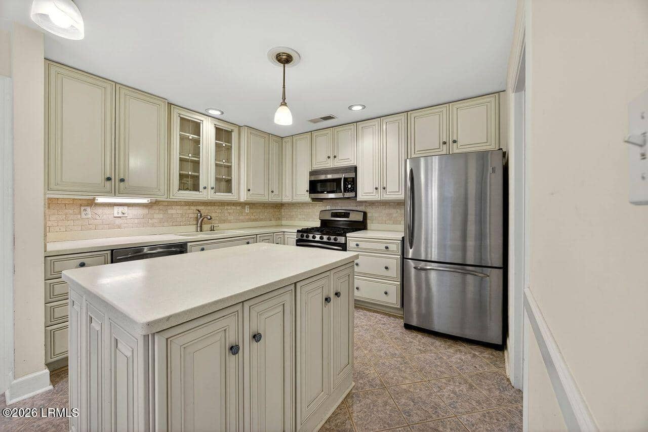 211 White Oaks Circle, Bluffton, SC 29910 — photo 13 of 28