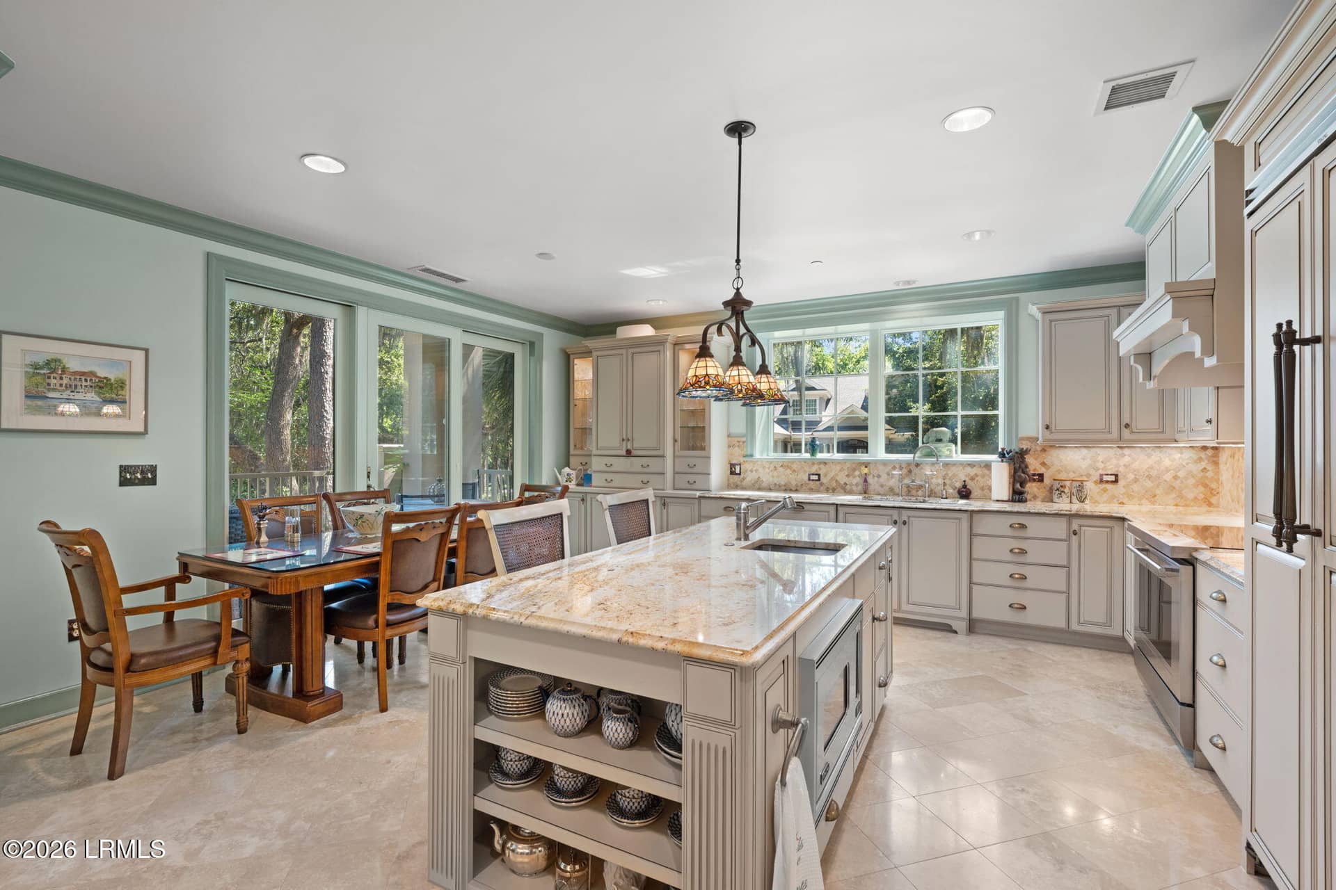 125 S Shore Drive 1101, Hilton Head Island, SC 29928 — photo 11 of 37