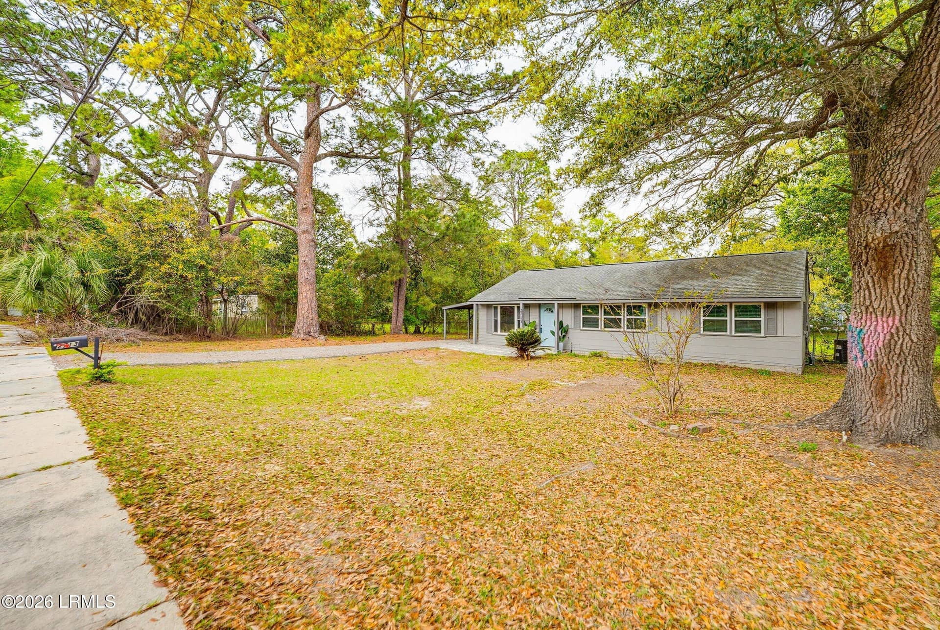 2713 Jones Avenue, Beaufort, SC 29902 — photo 4 of 36