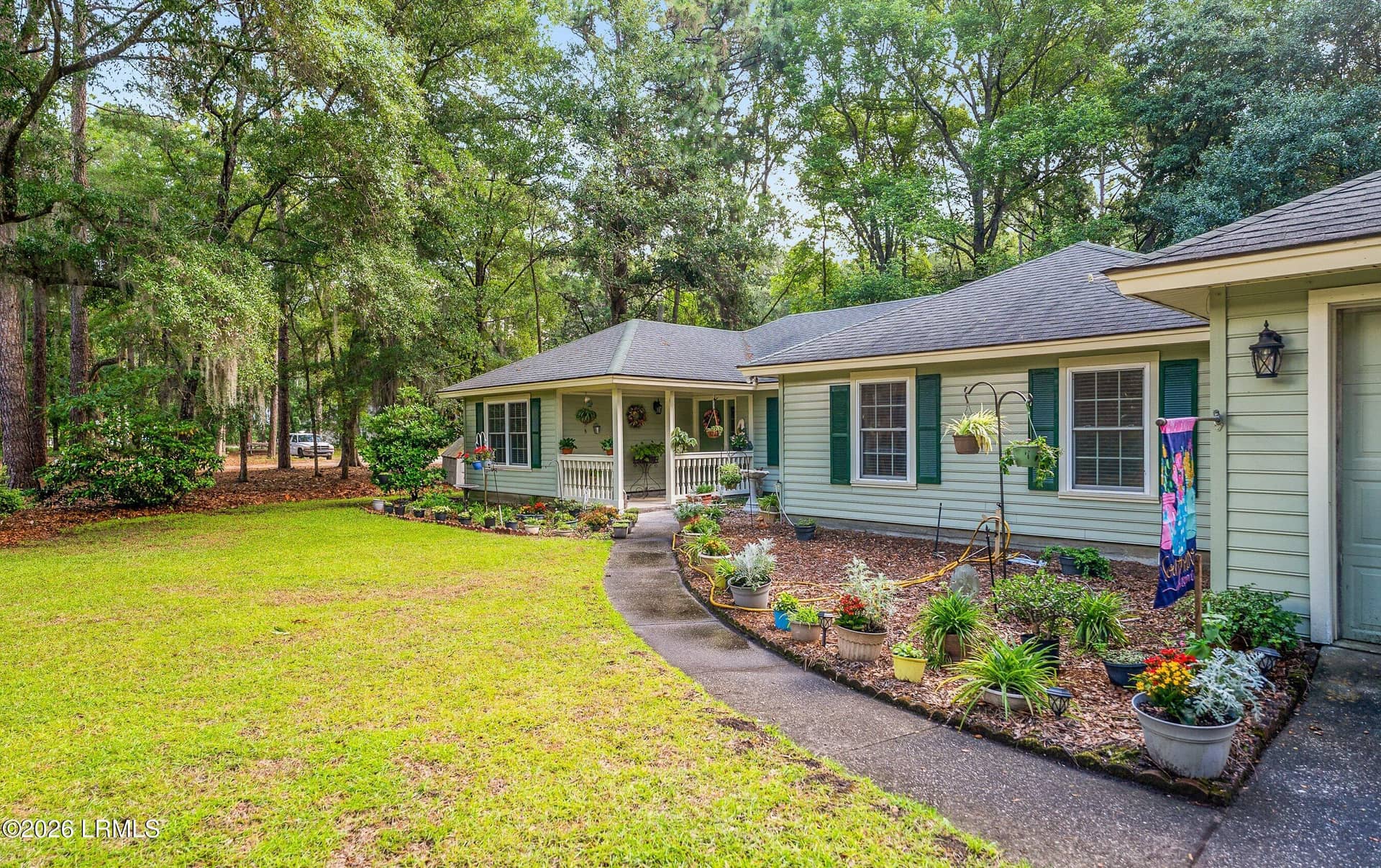 156 Middle Road, Beaufort, SC 29907 — photo 3 of 35