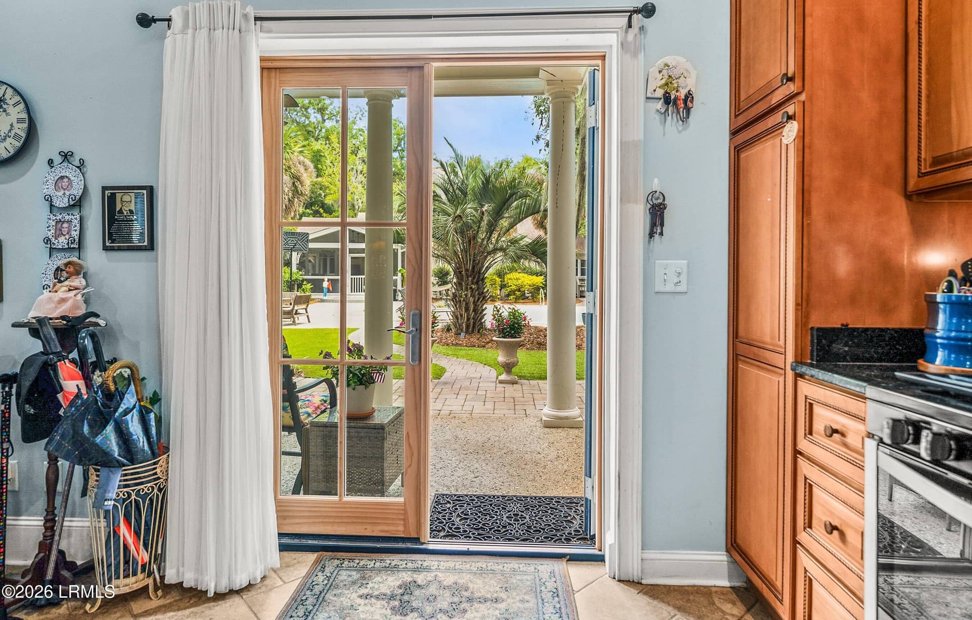 864 Ribaut Road, Beaufort, SC 29902 — photo 4 of 62