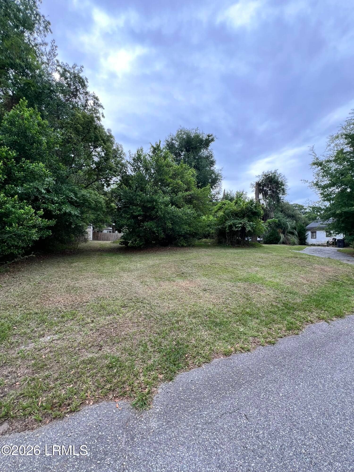 405 Waight Street, Beaufort, SC 29902 — photo 11 of 17