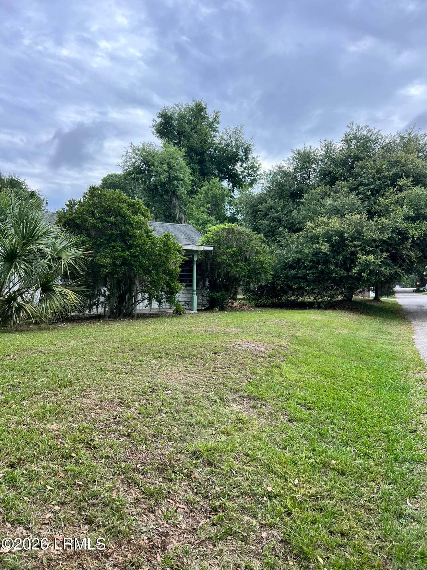405 Waight Street, Beaufort, SC 29902 — photo 12 of 17