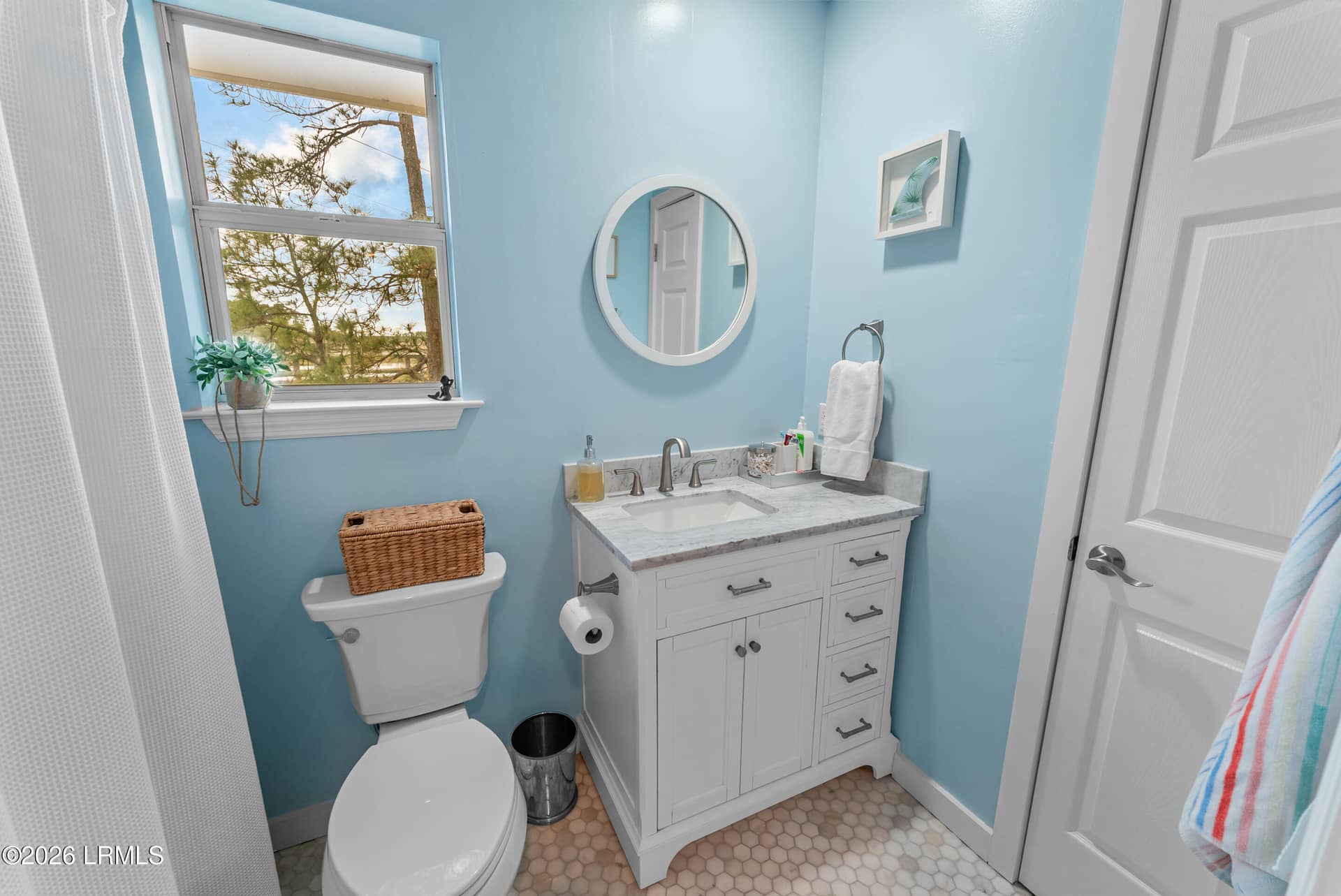 24 Pine Burr Road E 12, Hilton Head Island, SC 29926 — photo 16 of 25