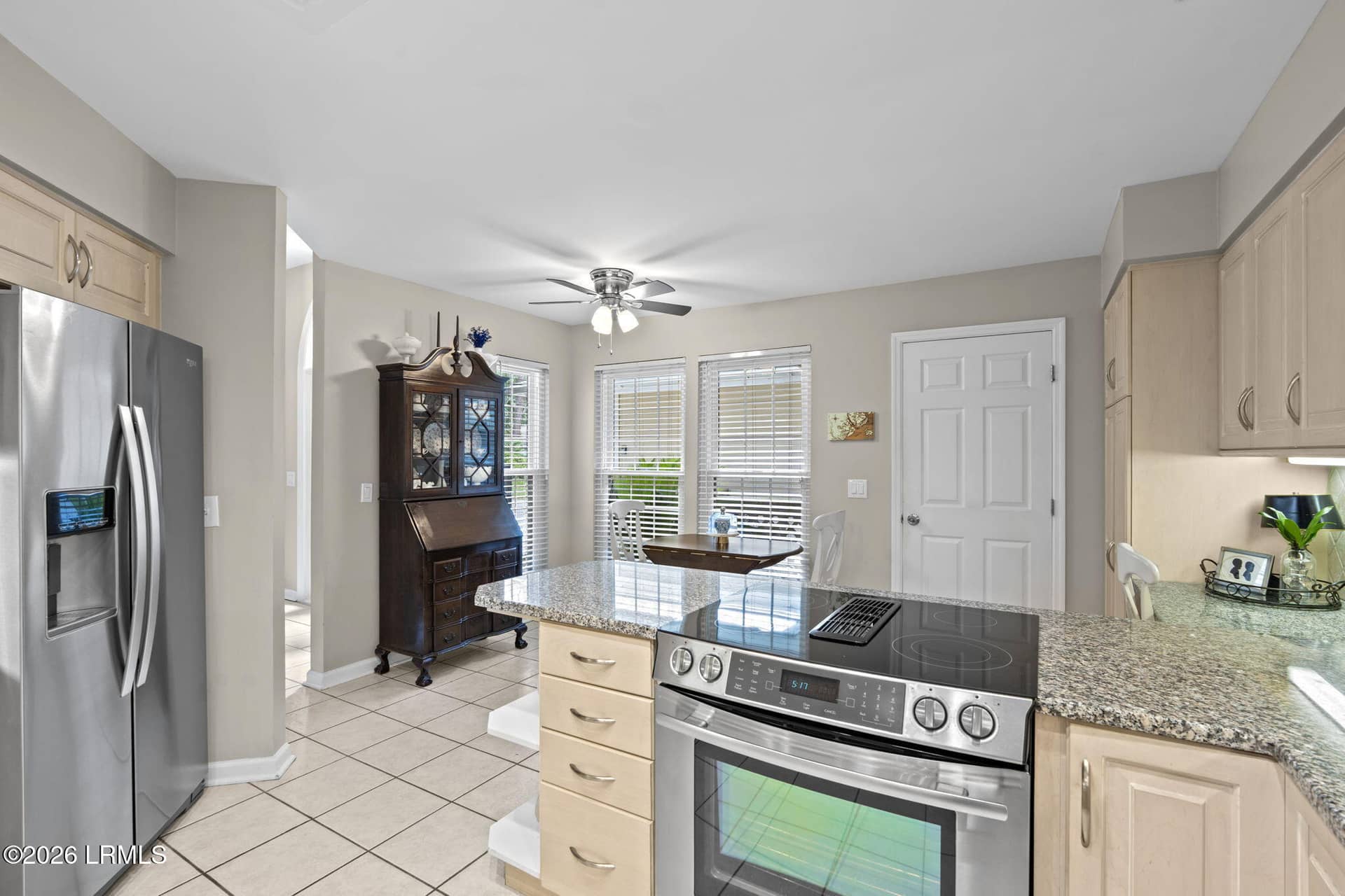 646 S Reeve Road 23, St. Helena Island, SC 29920 — photo 13 of 46