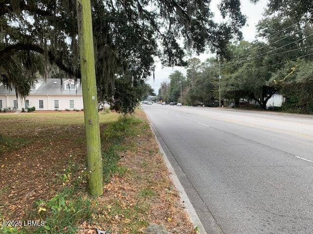 1237 Ribaut Road, Beaufort, SC 29902 — photo 4 of 6