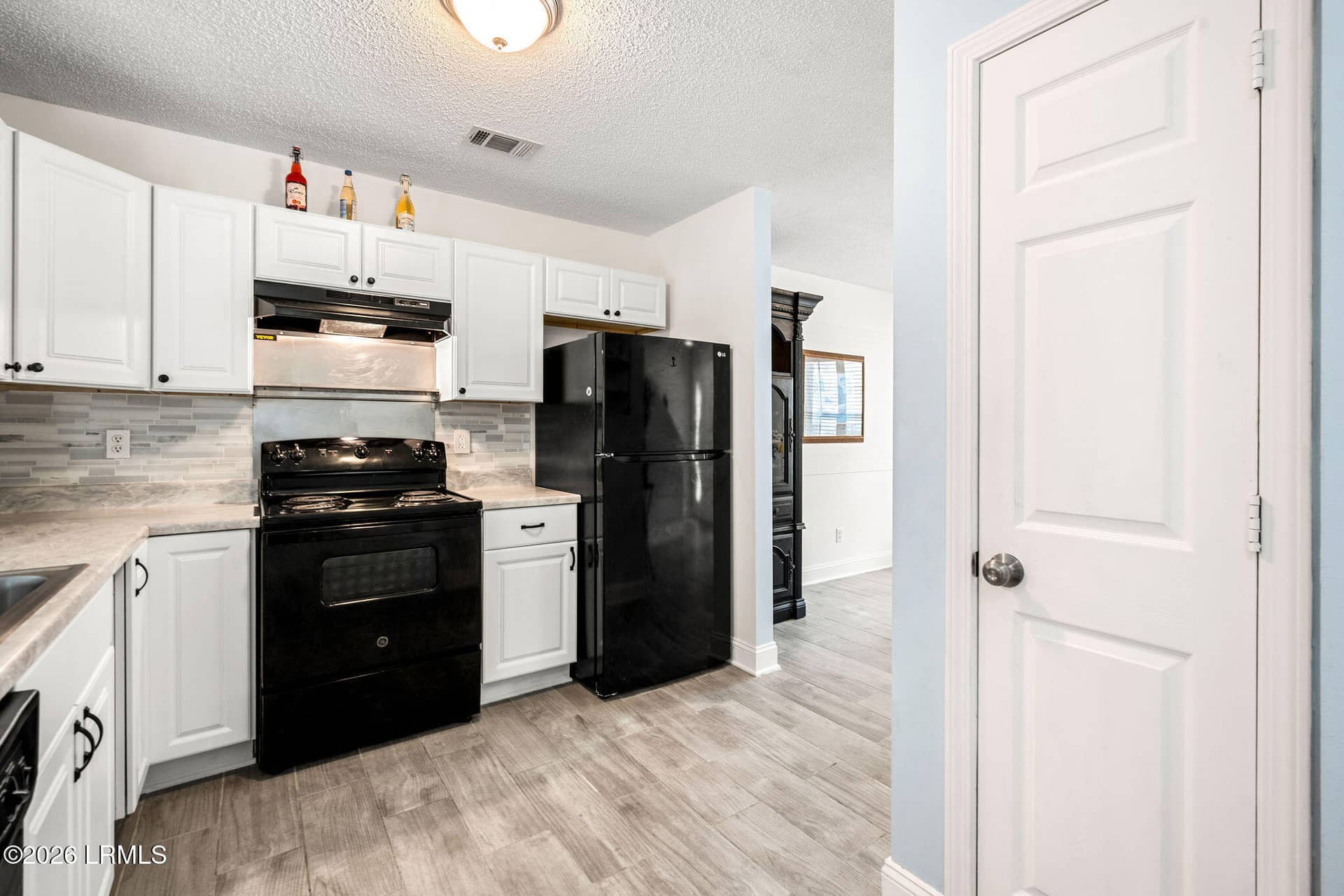 468 Gardners Lane, Bluffton, SC 29910 — photo 9 of 37