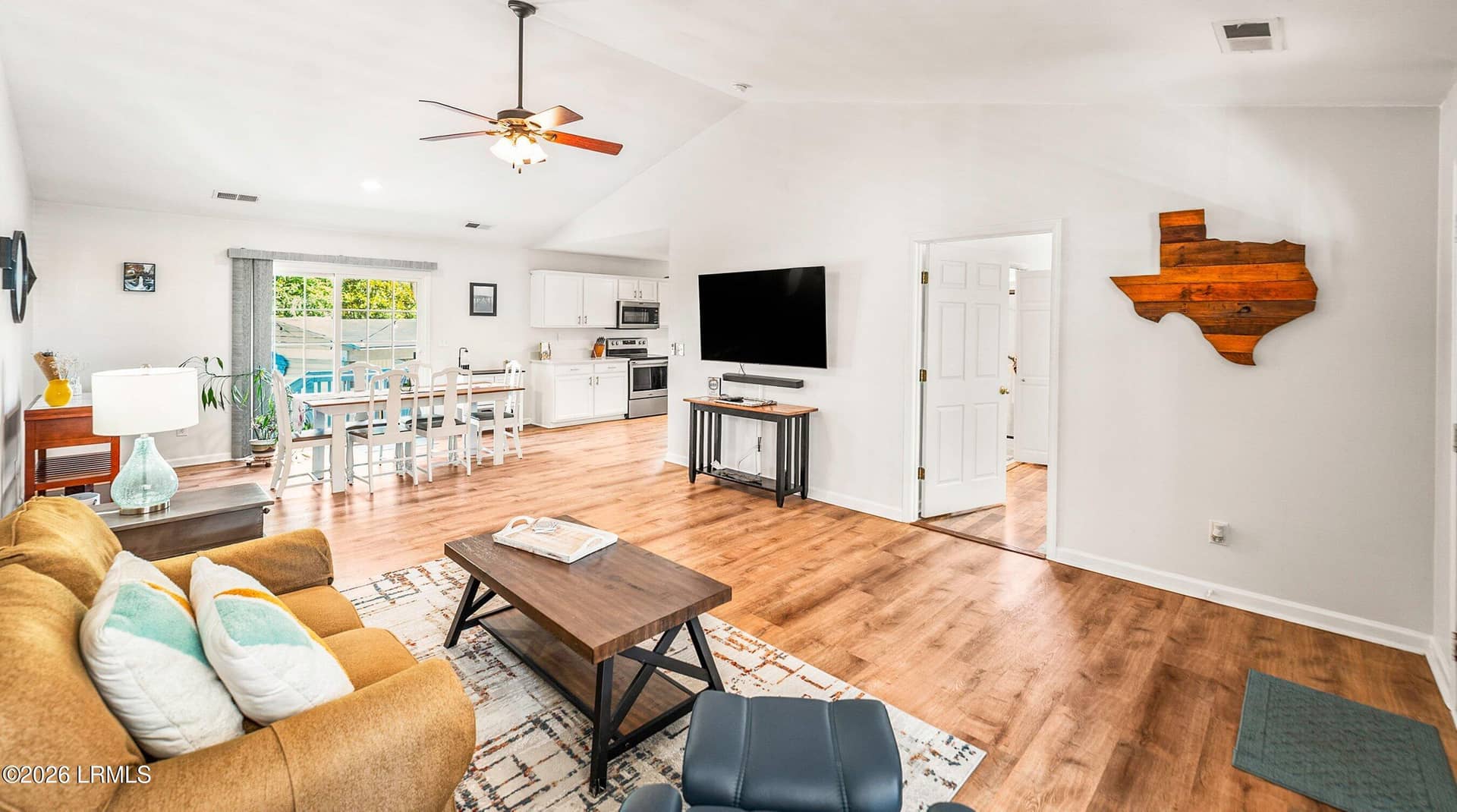 2101 Wilson Drive, Beaufort, SC 29902 — photo 5 of 43