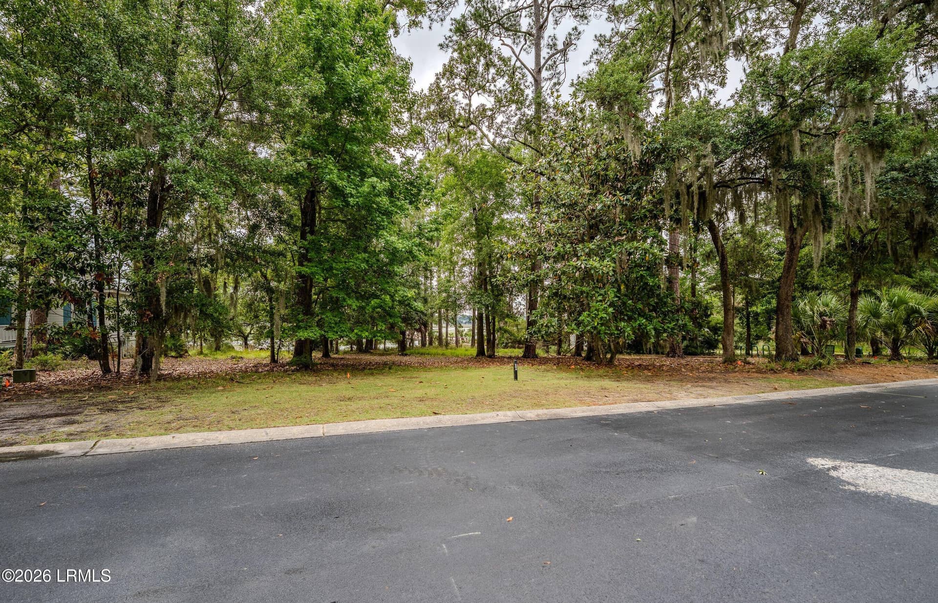 285 De La Gaye Point, Beaufort, SC 29902 — photo 6 of 41