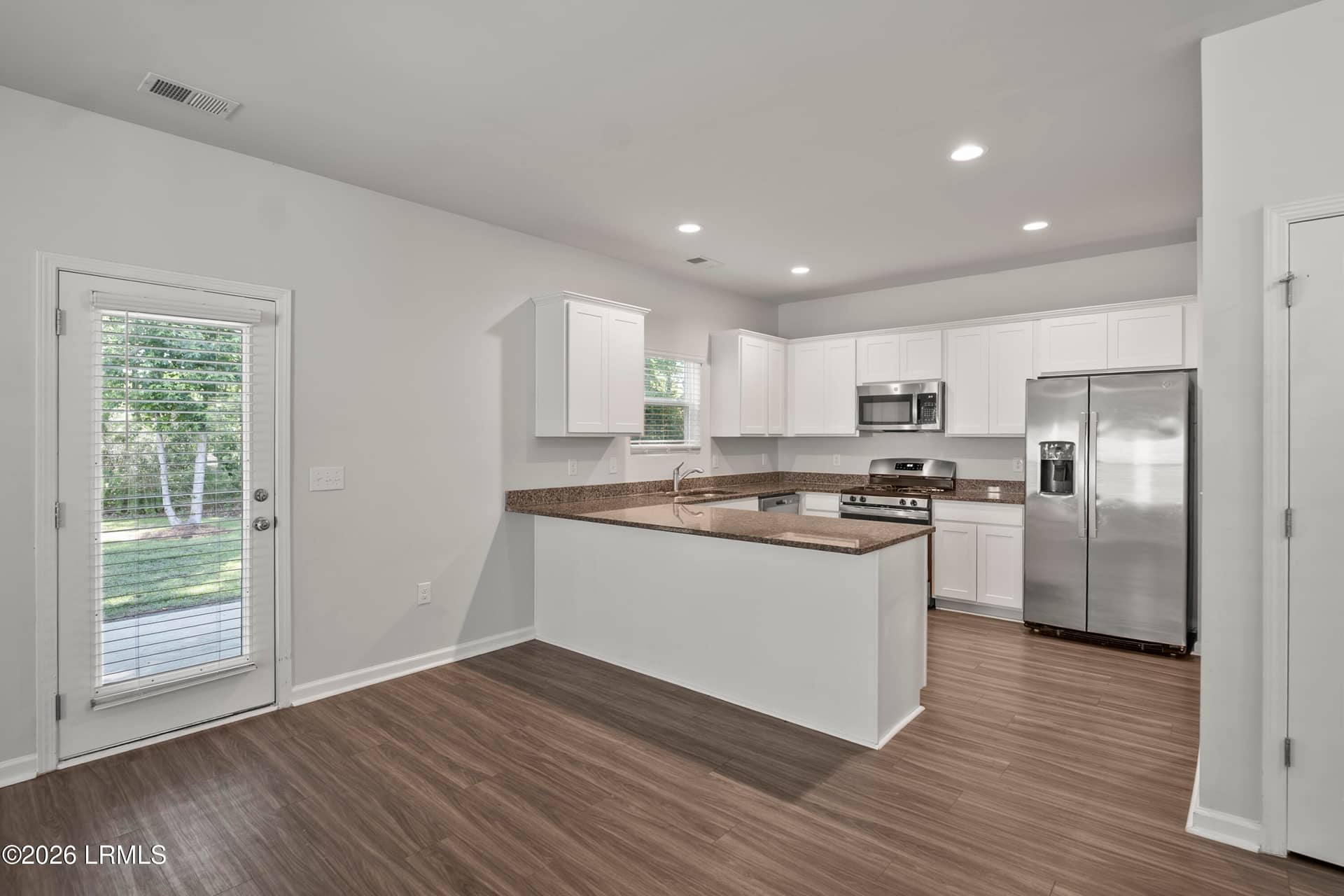 103 Chestnut Street, Beaufort, SC 29906 — photo 11 of 45