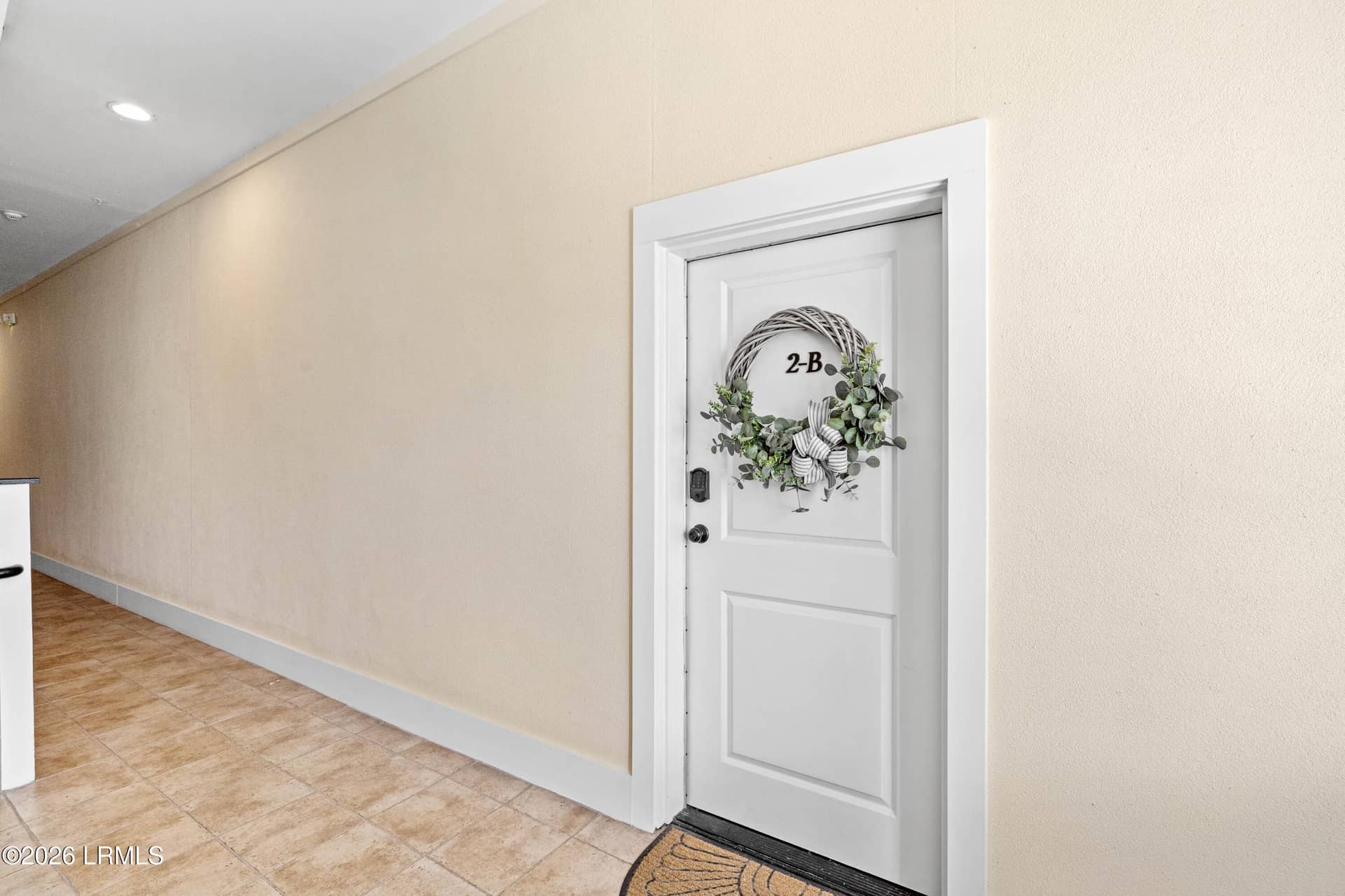 2 Abbey Row 2b, Beaufort, SC 29906 — photo 4 of 81