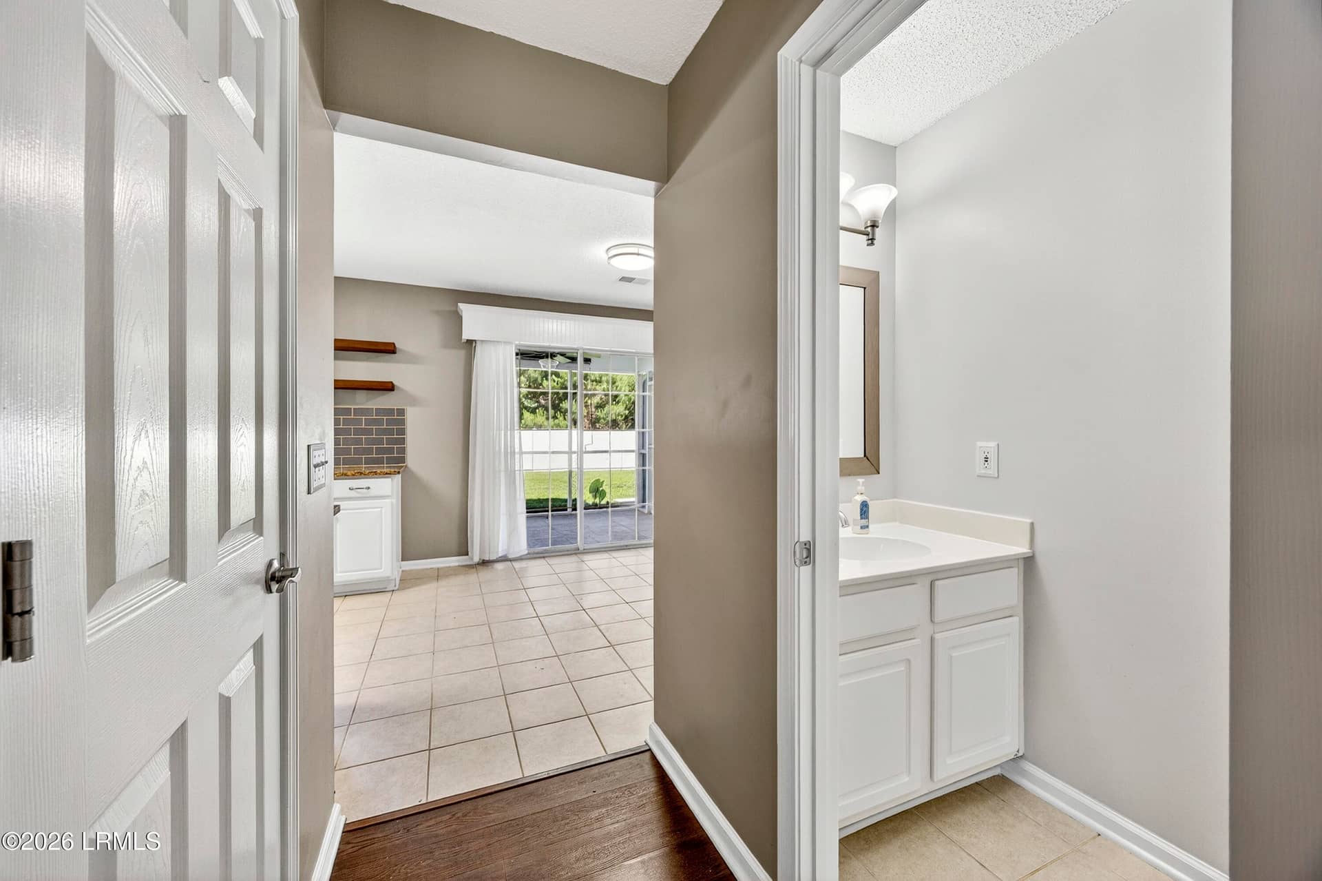 41 Lakeside Drive, Bluffton, SC 29910 — photo 8 of 52