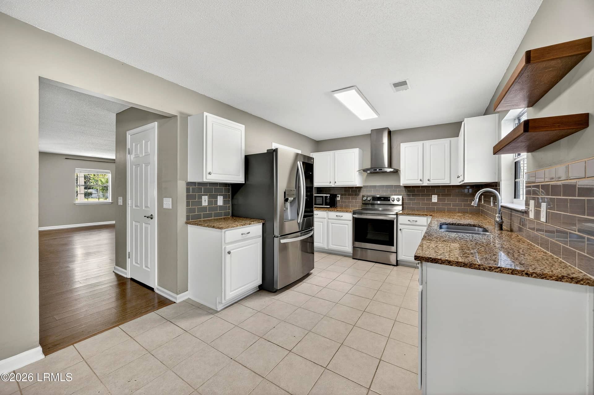 41 Lakeside Drive, Bluffton, SC 29910 — photo 10 of 52