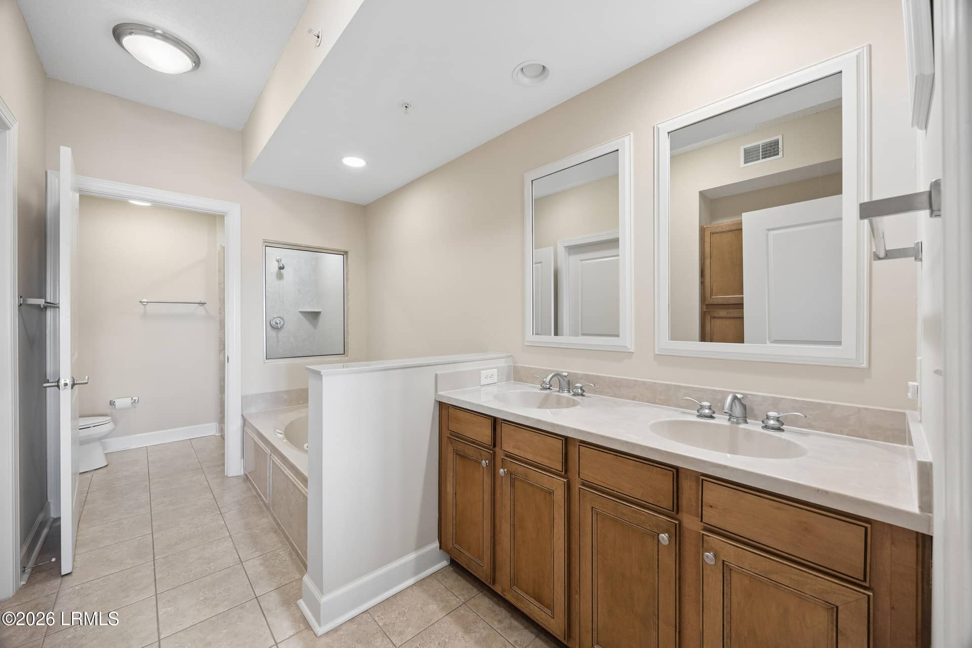 9 Shelter Cove Lane 304, Hilton Head Island, SC 29928 — photo 8 of 17