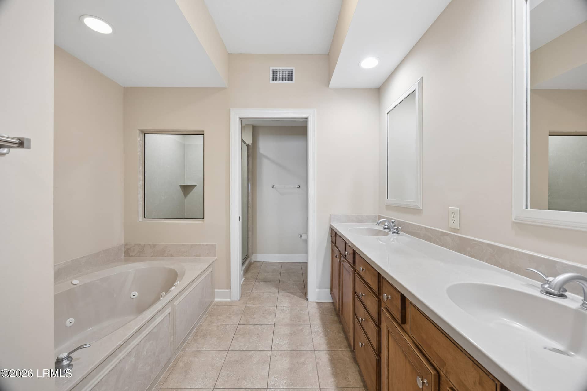9 Shelter Cove Lane 304, Hilton Head Island, SC 29928 — photo 11 of 17