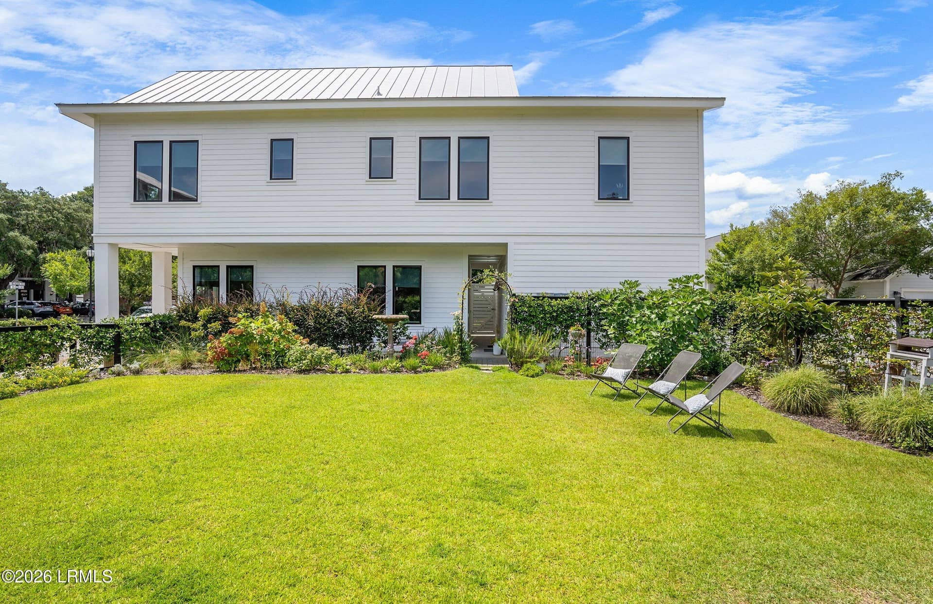 708 Bladen Street, Beaufort, SC 29902 — photo 4 of 12
