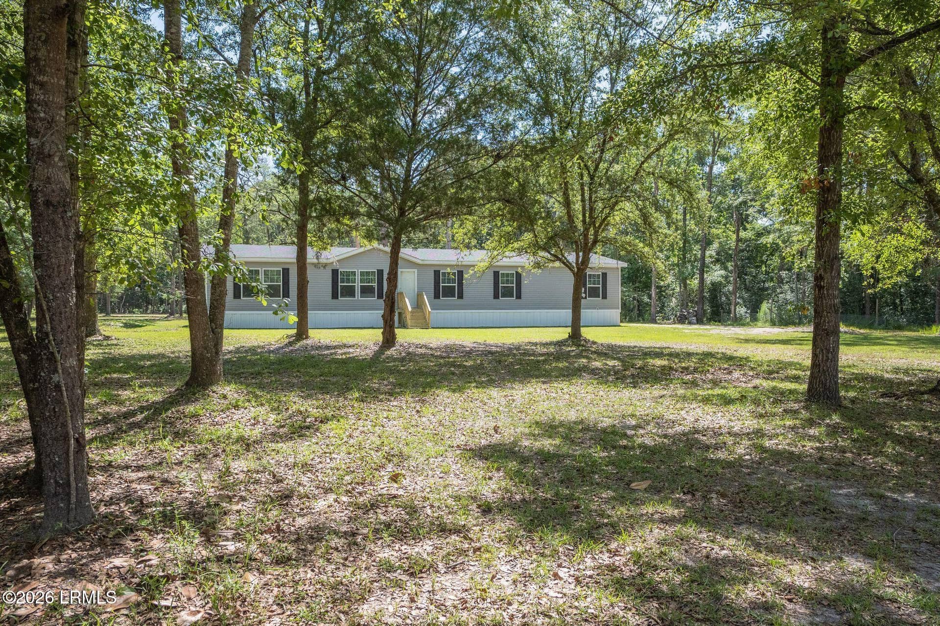 293 Meredith Road, Ridgeland, SC 29936 — photo 2 of 33