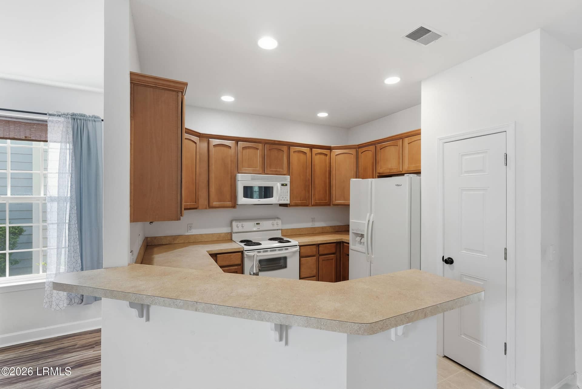 8 Winterberry Lane, Bluffton, SC 29910 — photo 10 of 44