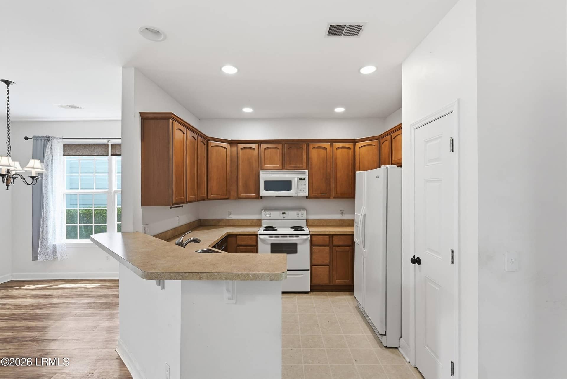 8 Winterberry Lane, Bluffton, SC 29910 — photo 11 of 44